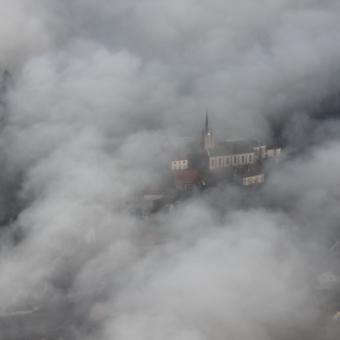 A travers les nuages...